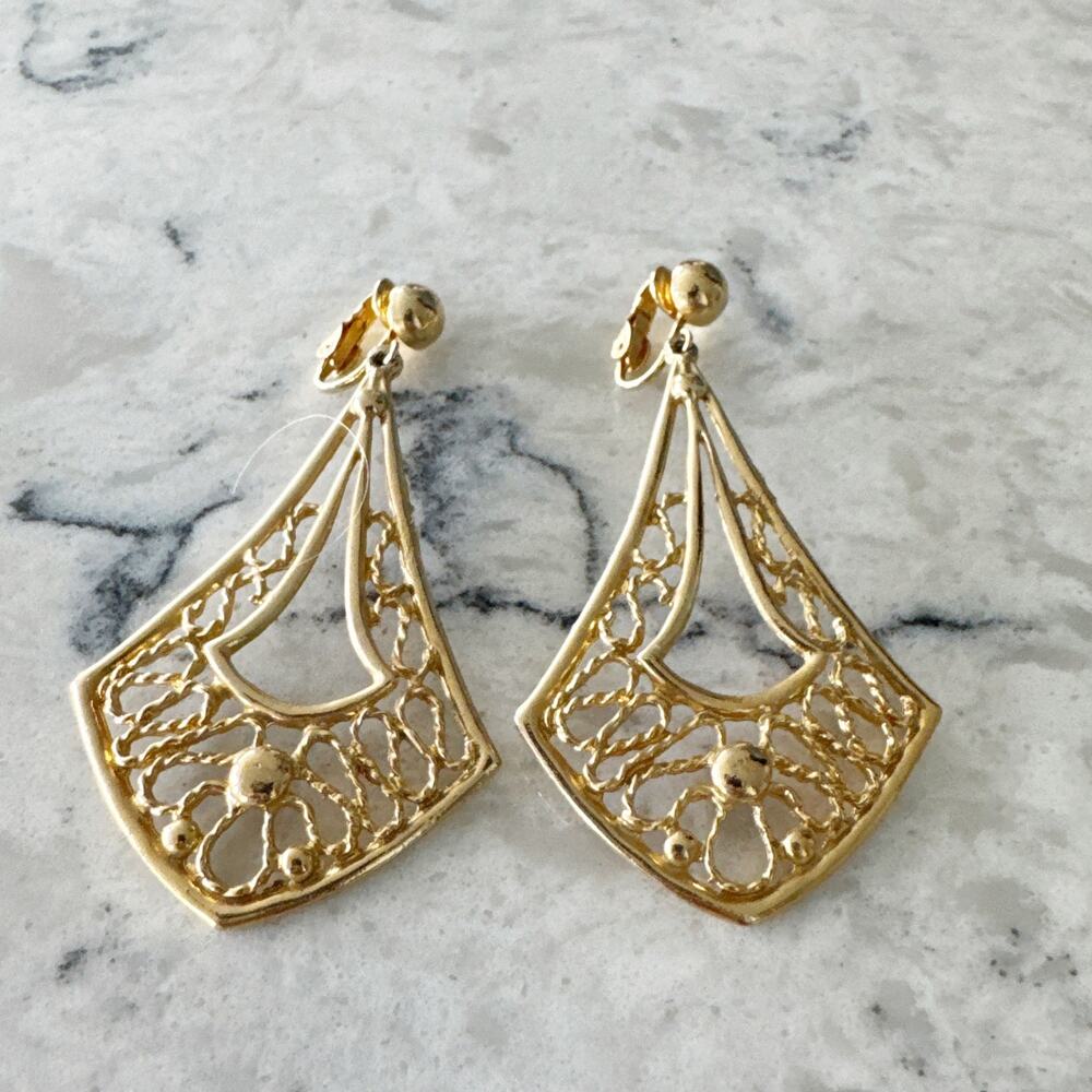 Vintage Statement Earrings Women‎ One Size Gold Tone Filigree Clip On Boho Retro